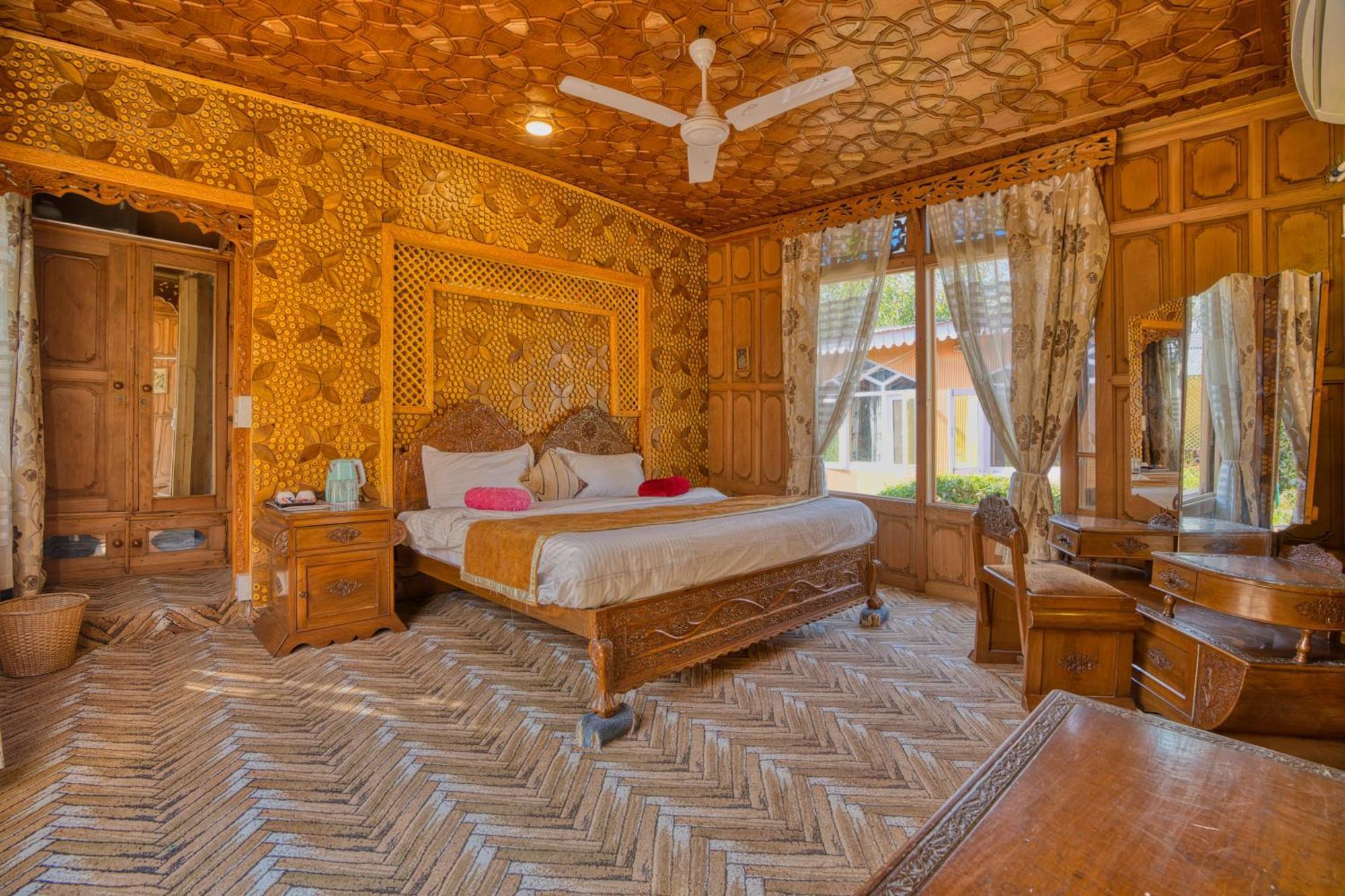 Best View Group Of Houseboats Srīnagar Exterior foto