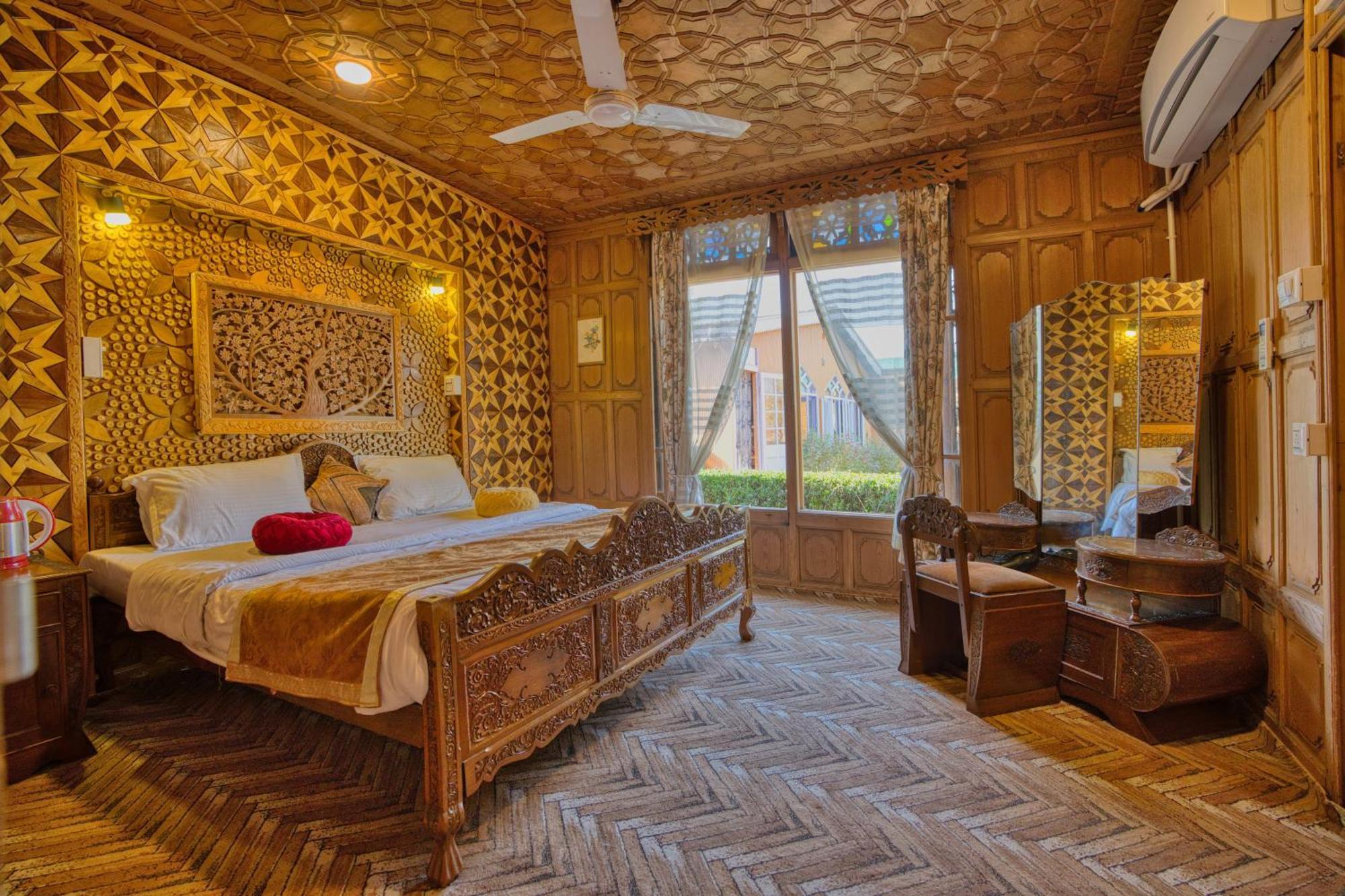 Best View Group Of Houseboats Srīnagar Exterior foto