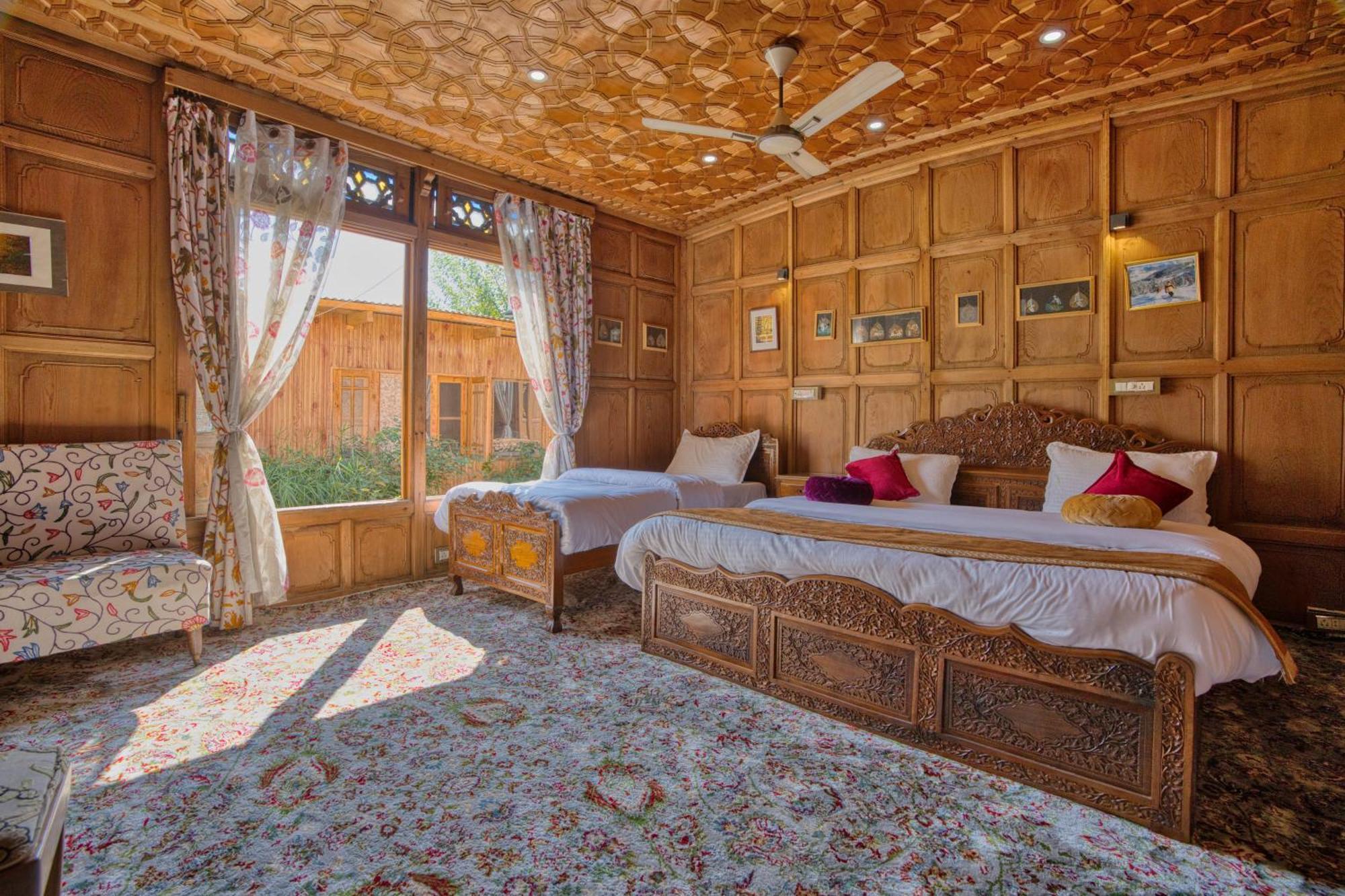 Best View Group Of Houseboats Srīnagar Exterior foto