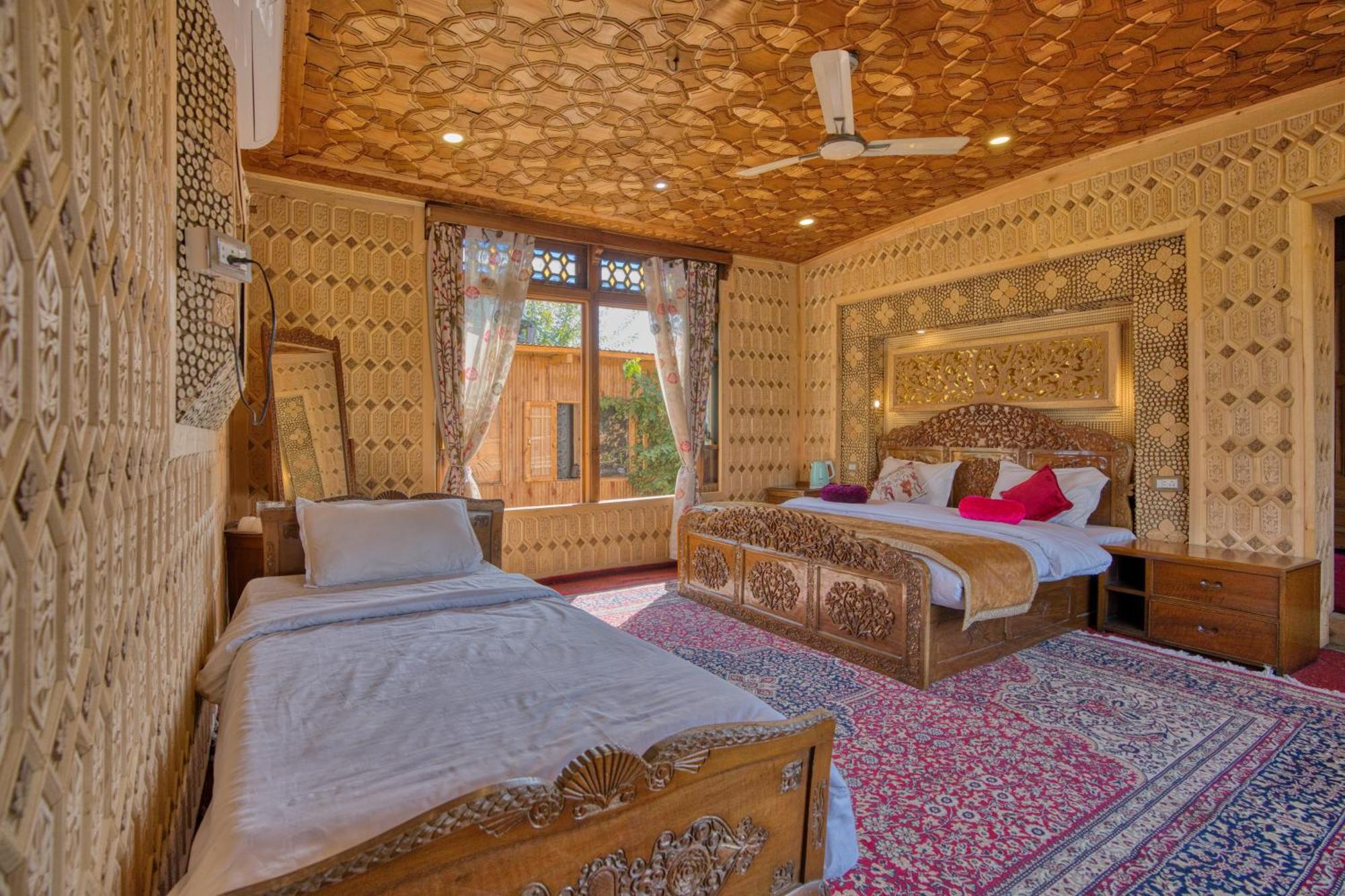 Best View Group Of Houseboats Srīnagar Exterior foto